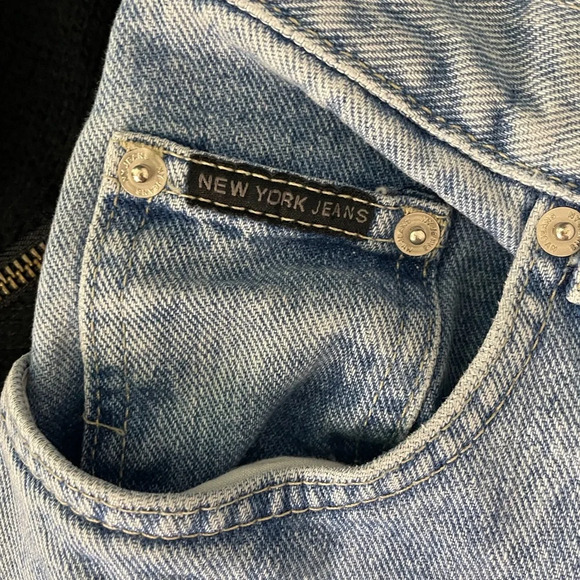 New York Jeans Light Wash Boot Cut Jeans - Picture 4 of 6